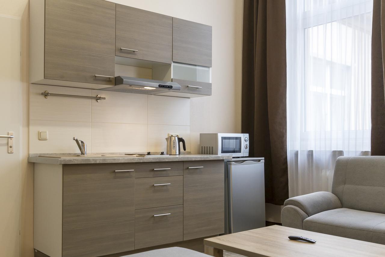 Lebensquelle Am Checkpoint Charlie Hotel Berlino