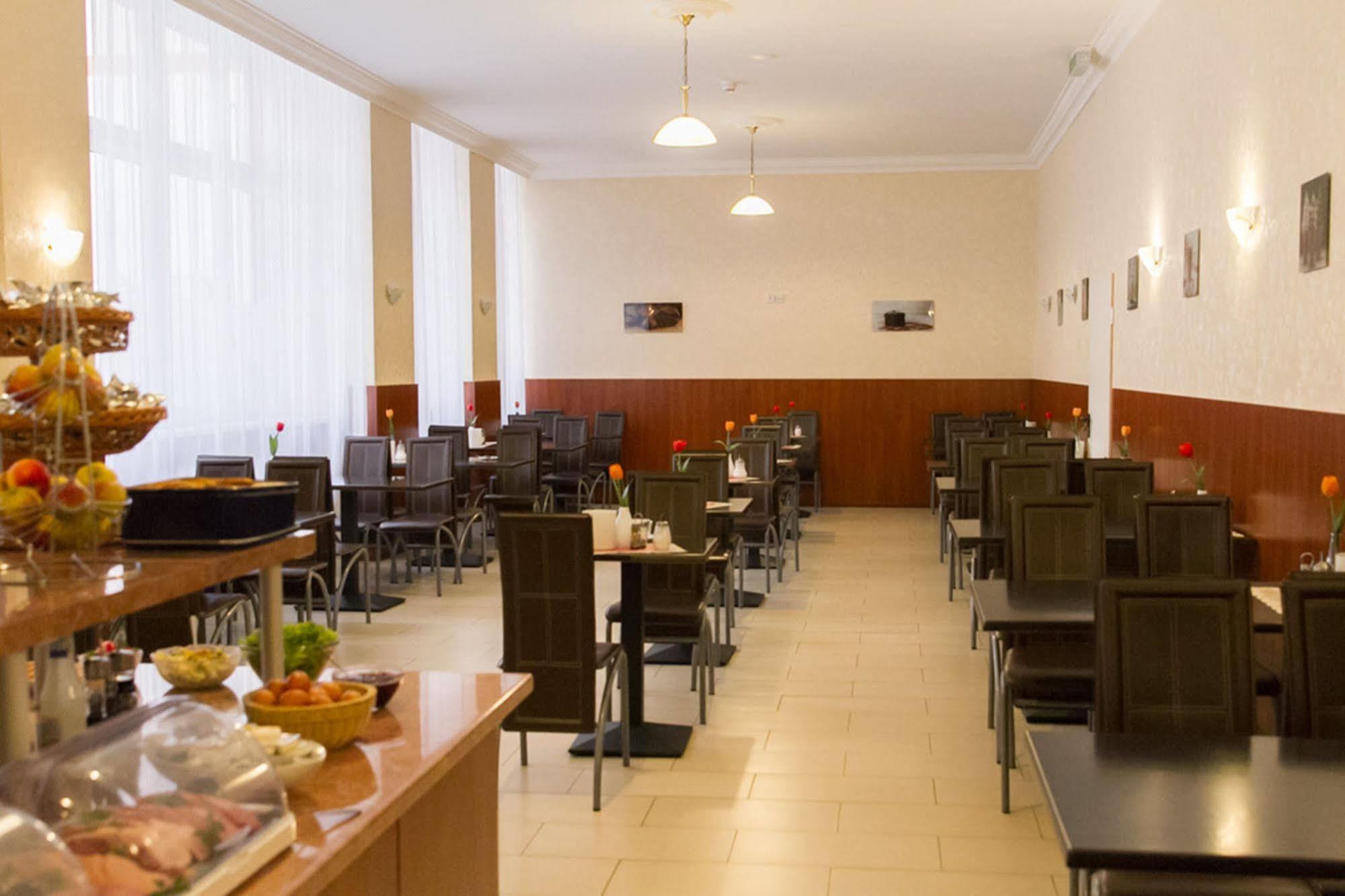Hotel Lebensquelle Am Checkpoint Charlie Berlino
